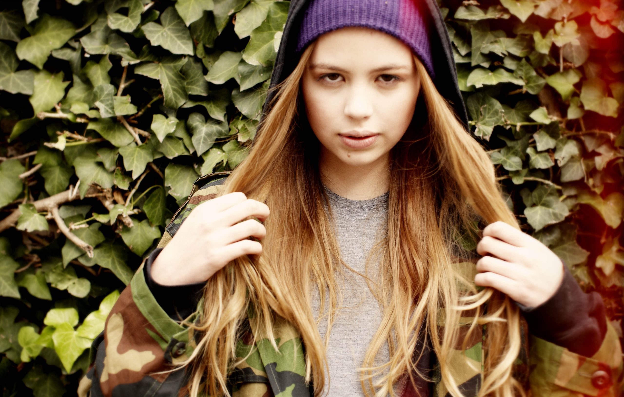 SMILE LIKE NO ONES WATCHING.