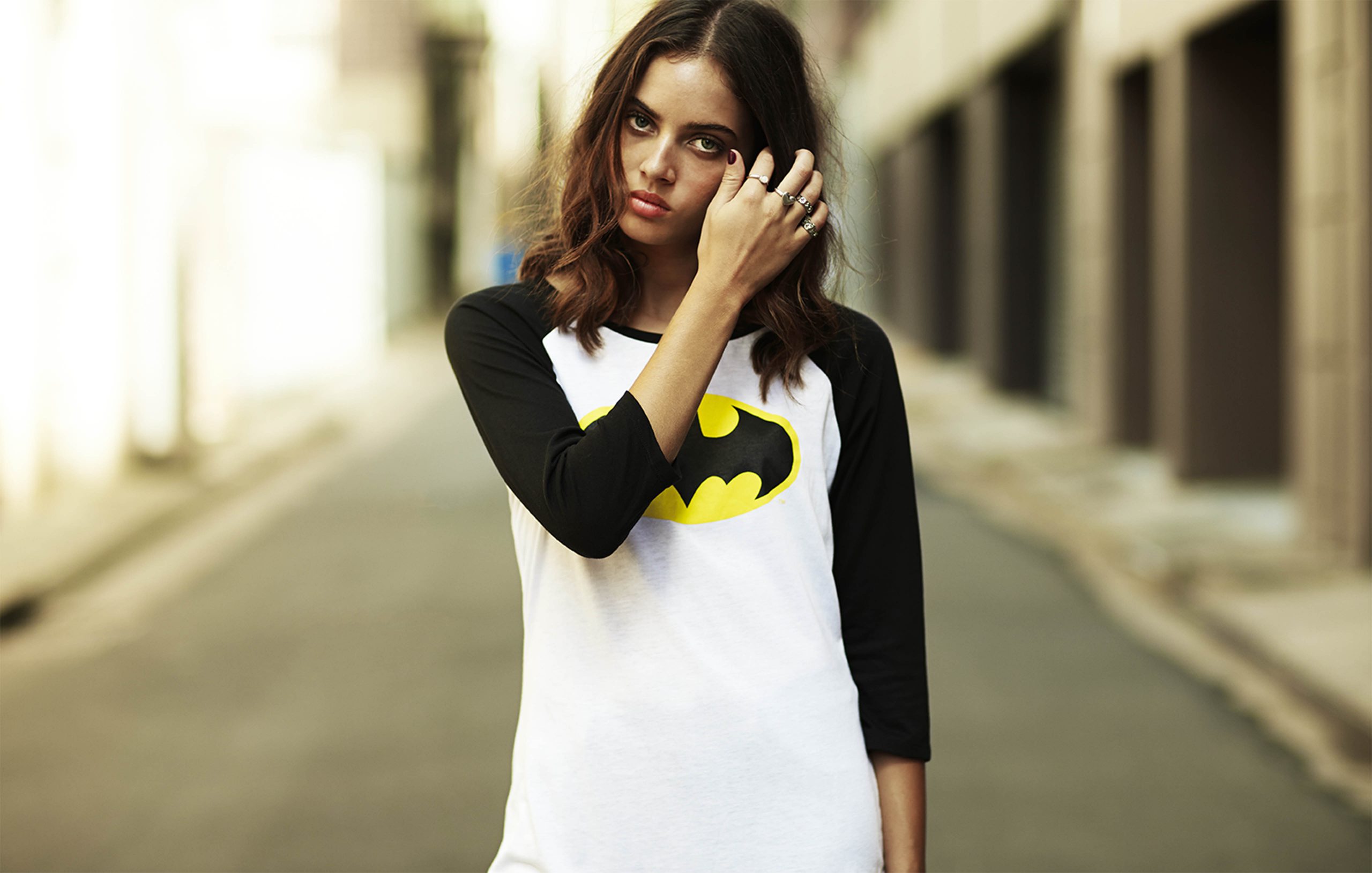 SMILE LIKE NO ONES WATCHING.