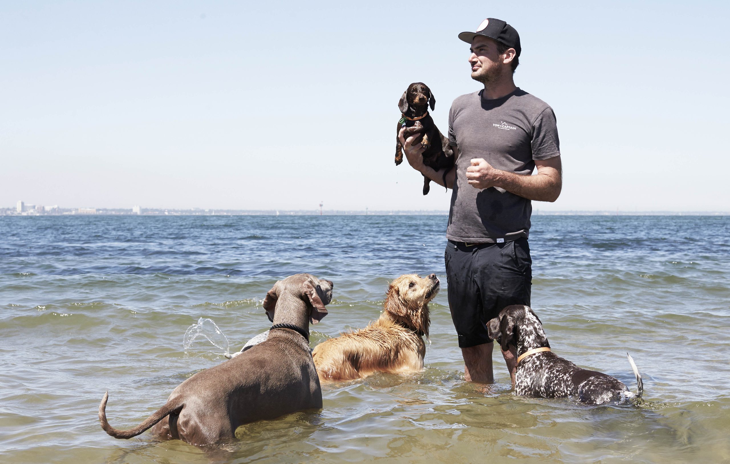 “TOM & CAPTAIN” FOUR & SONS ISSUE 9